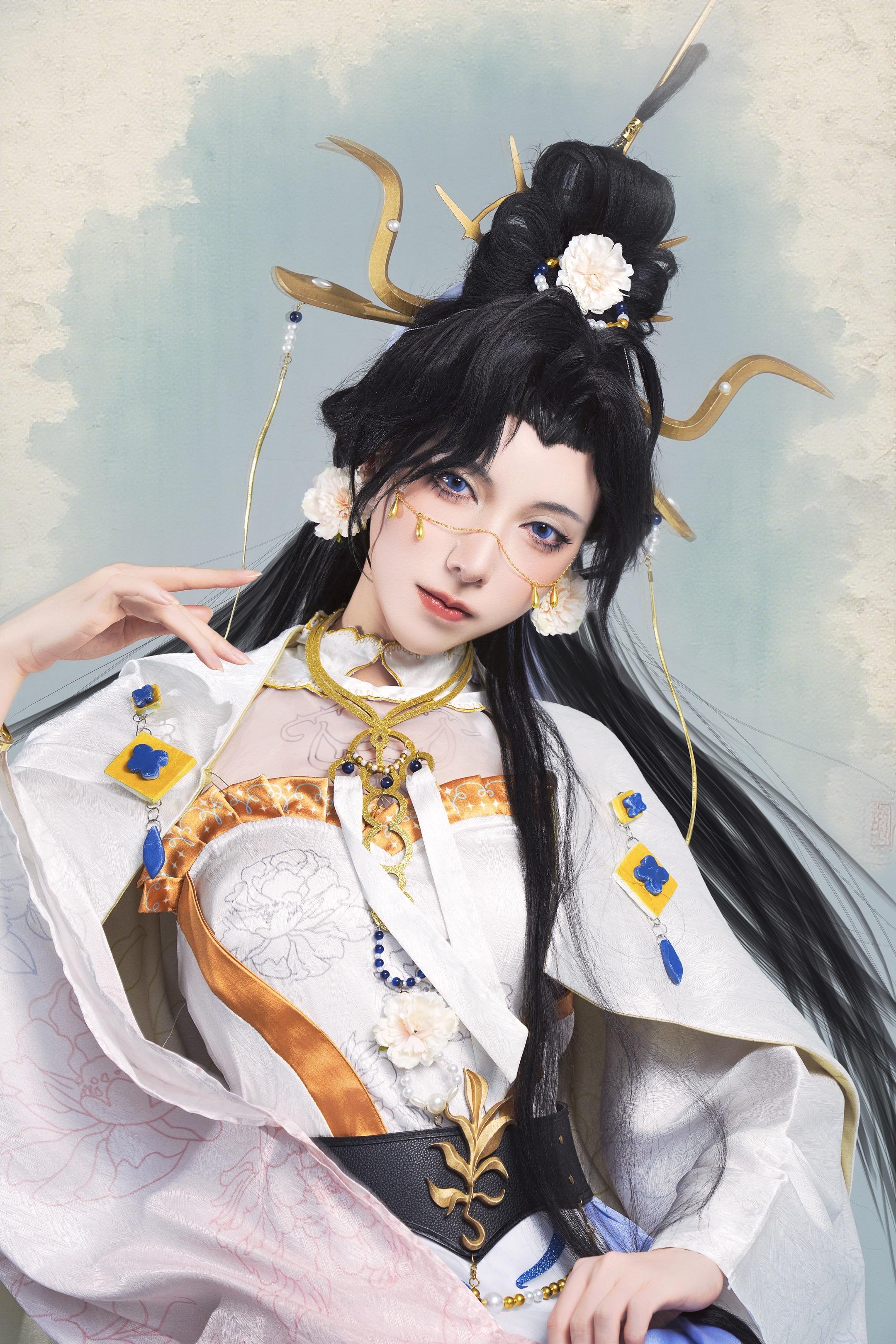 鸢的决战妈妈之巅🚩。✨是充满母性和博爱的张闿~ 很努力在拿捏神态了…...