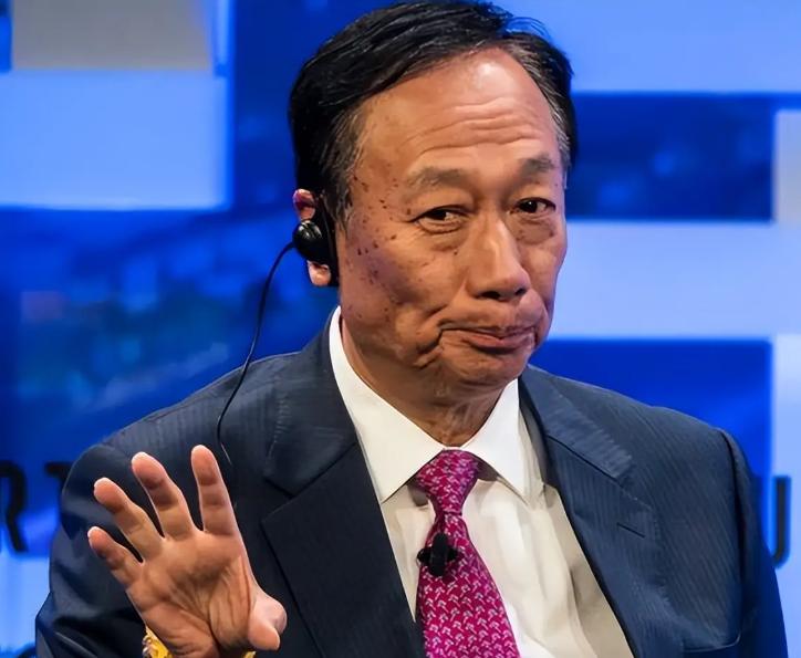 “只要大陆敢打，我就敢送！”郭台铭曾公然放狠话叫嚣，只要两岸开战，他就亲自上阵，