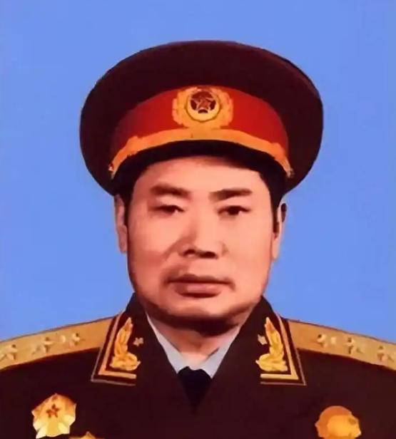 杨得志，湖南省醴陵南阳桥三望冲人，中国人民解放军开国上将，曾任中国人民志愿军司令