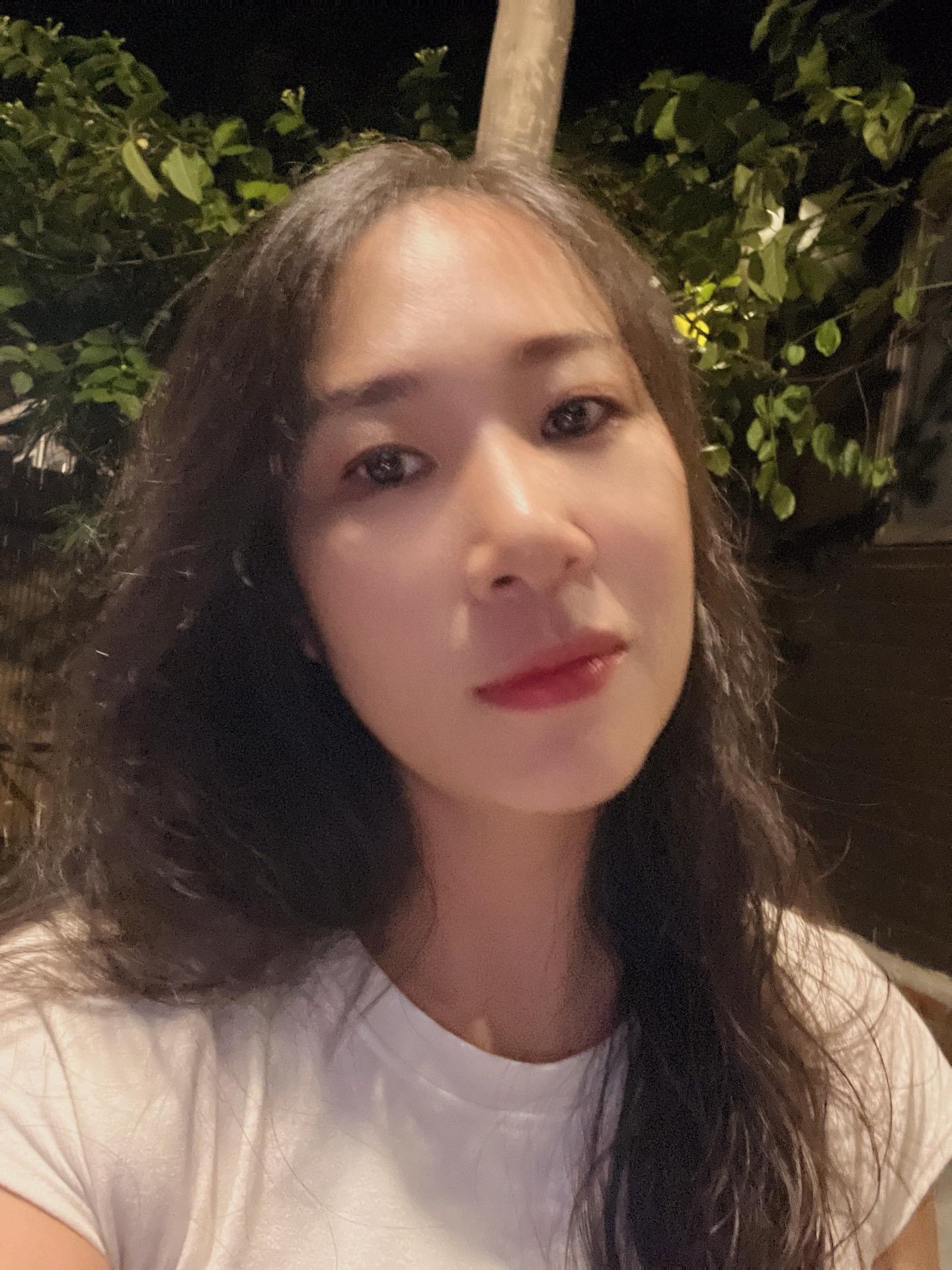 polo衫的深情不一定有，但是碎花裙不能辜负