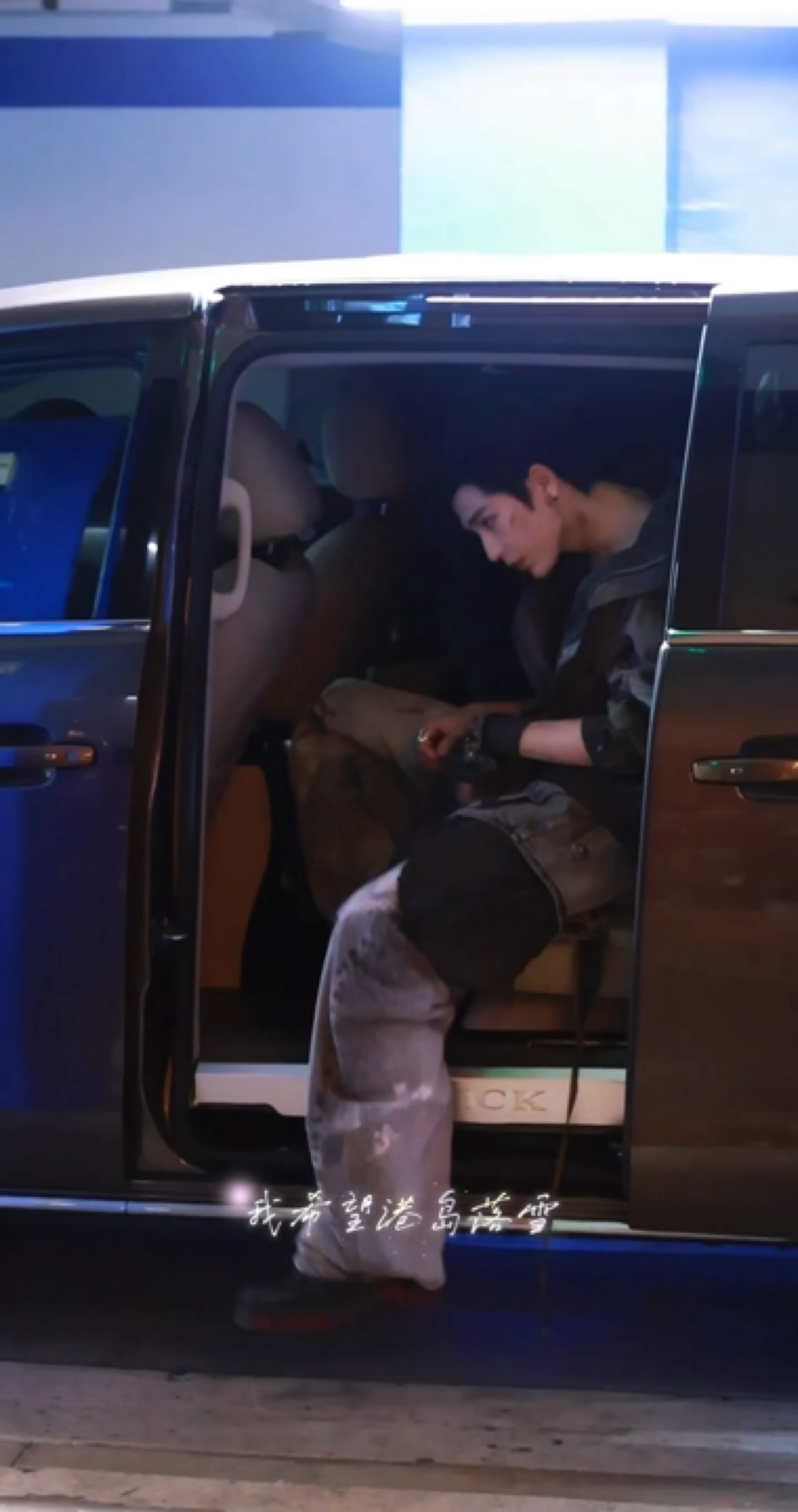 就这个废土糙汉风凌赫爽。。🥵张凌赫开推废土糙汉风张凌赫蓝紫色发色