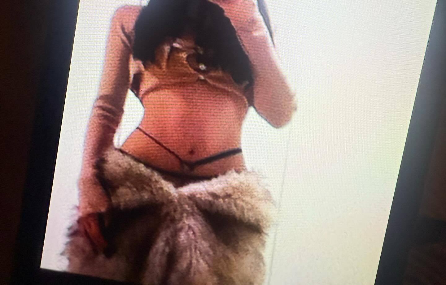 宁艺卓就这样辣晕我宁艺卓就这样辣晕我宁艺卓腰链自拍