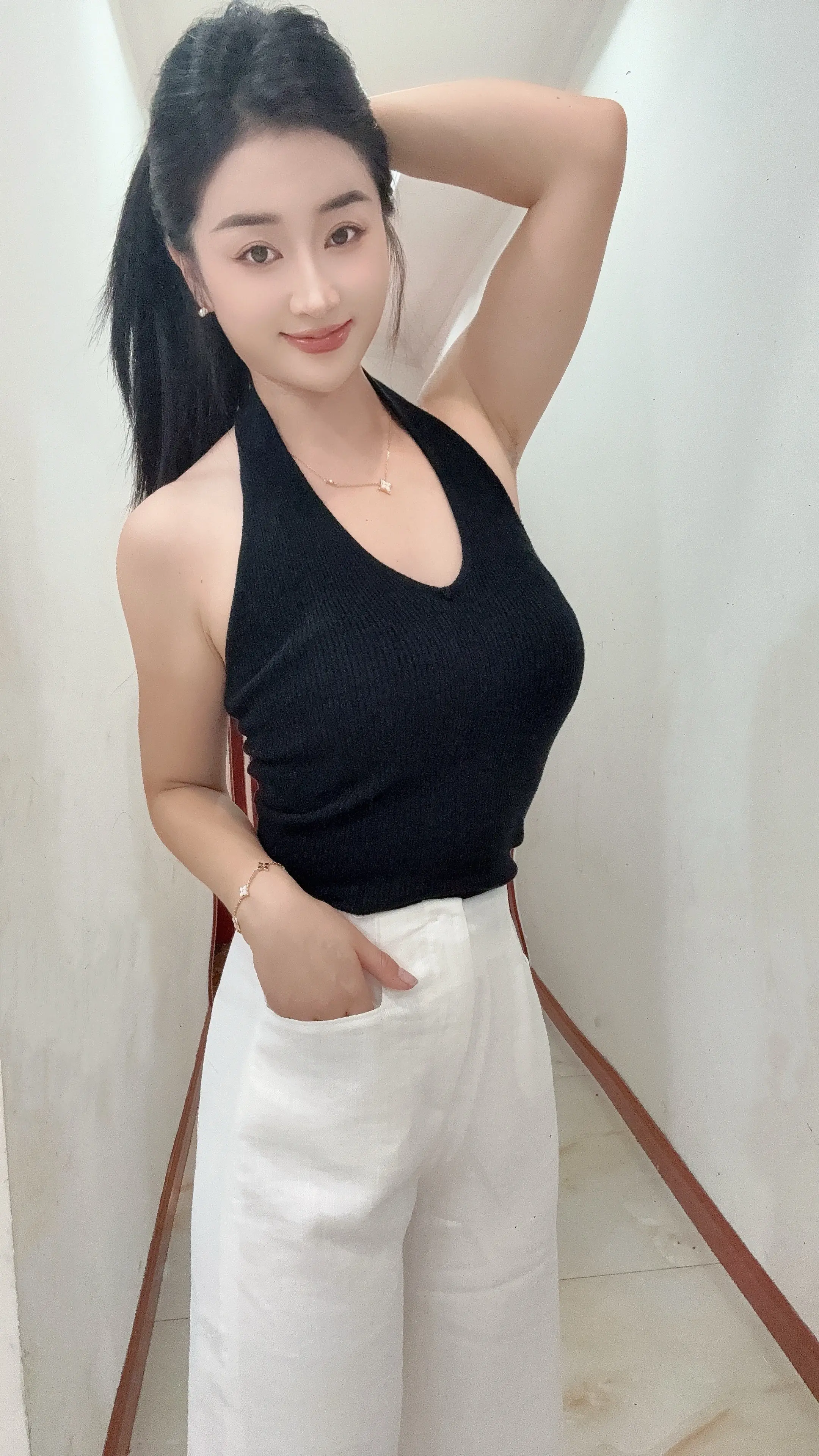 好女人遇不到好男人，好男人遇不到好女人，即使遇到了，也得相互珍惜才会更值得