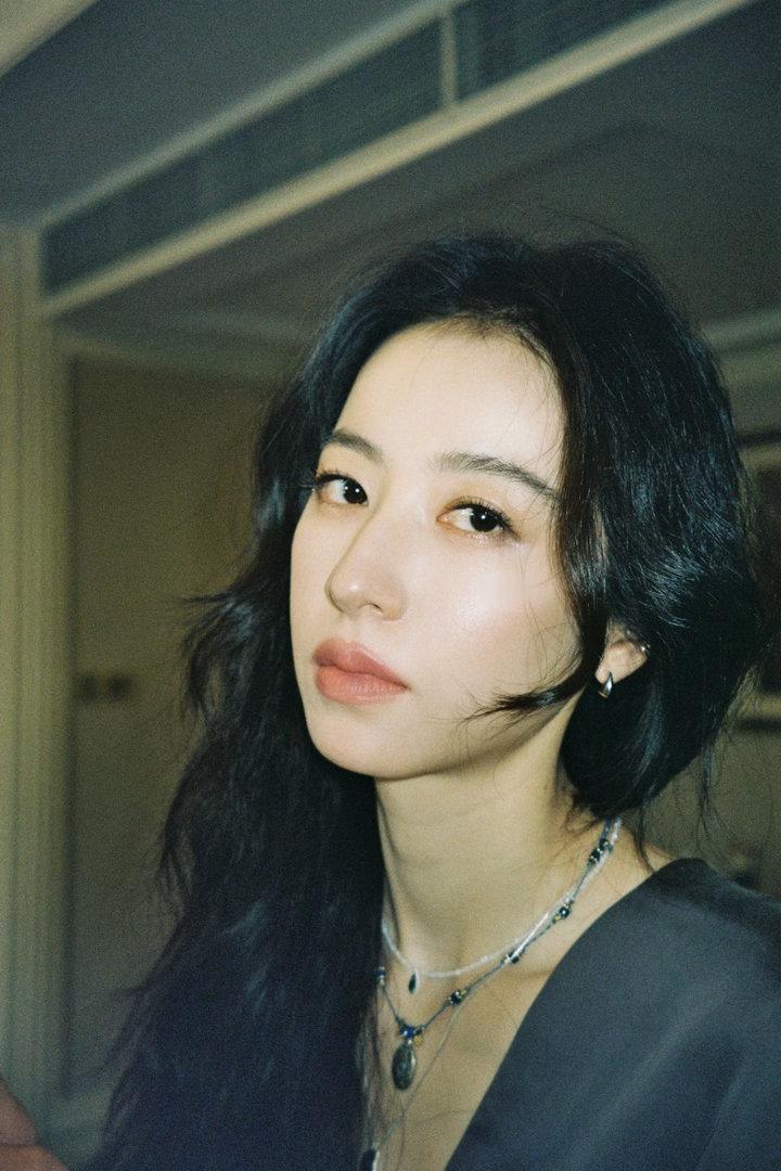 德子的窝[超话]谢贤前女友Coco直播高情商回应Coco直播从容作答，高情商发言