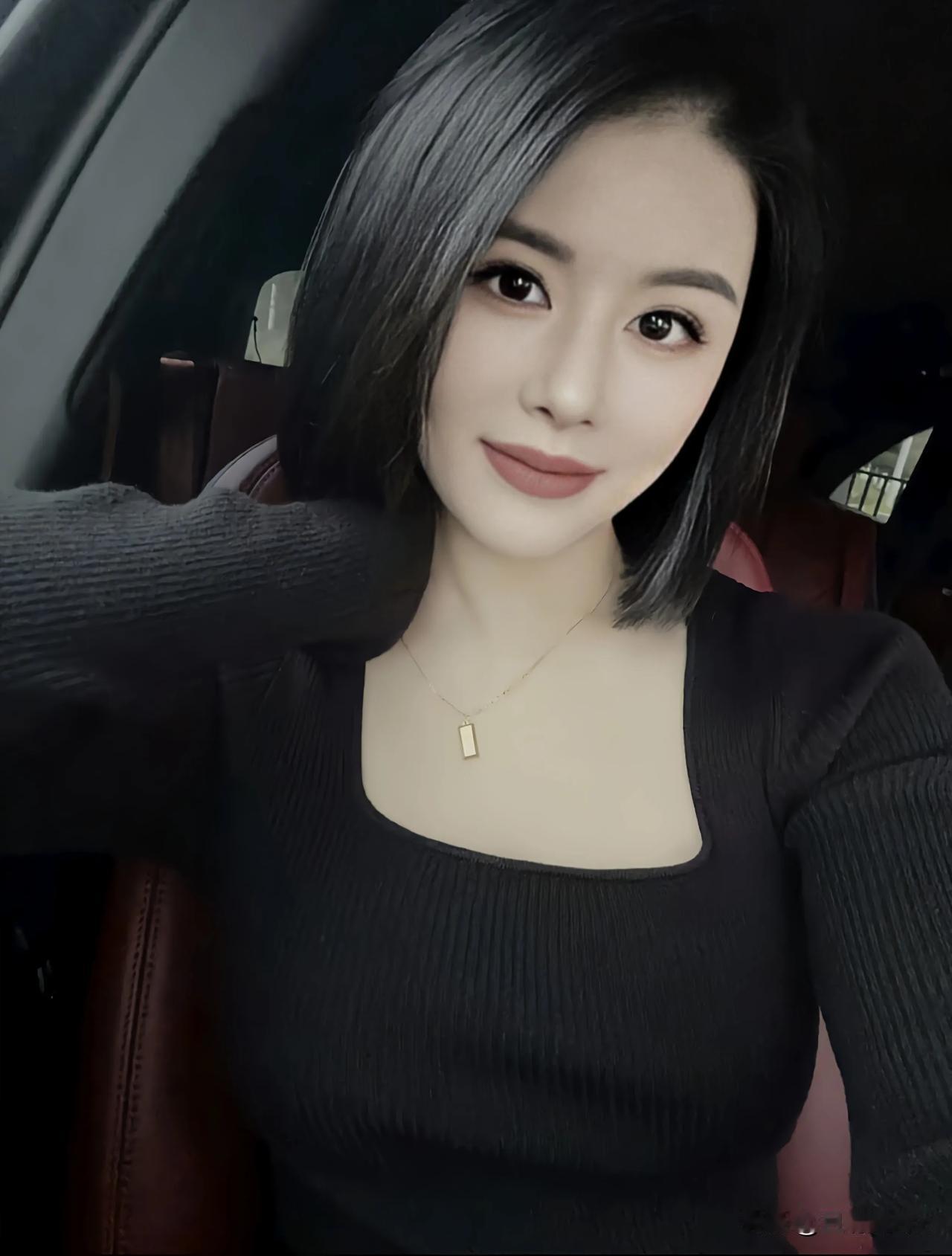 真正看不起你的人，是不会批评你的，他只会看着你在错误的路上越走越远。 
 
——