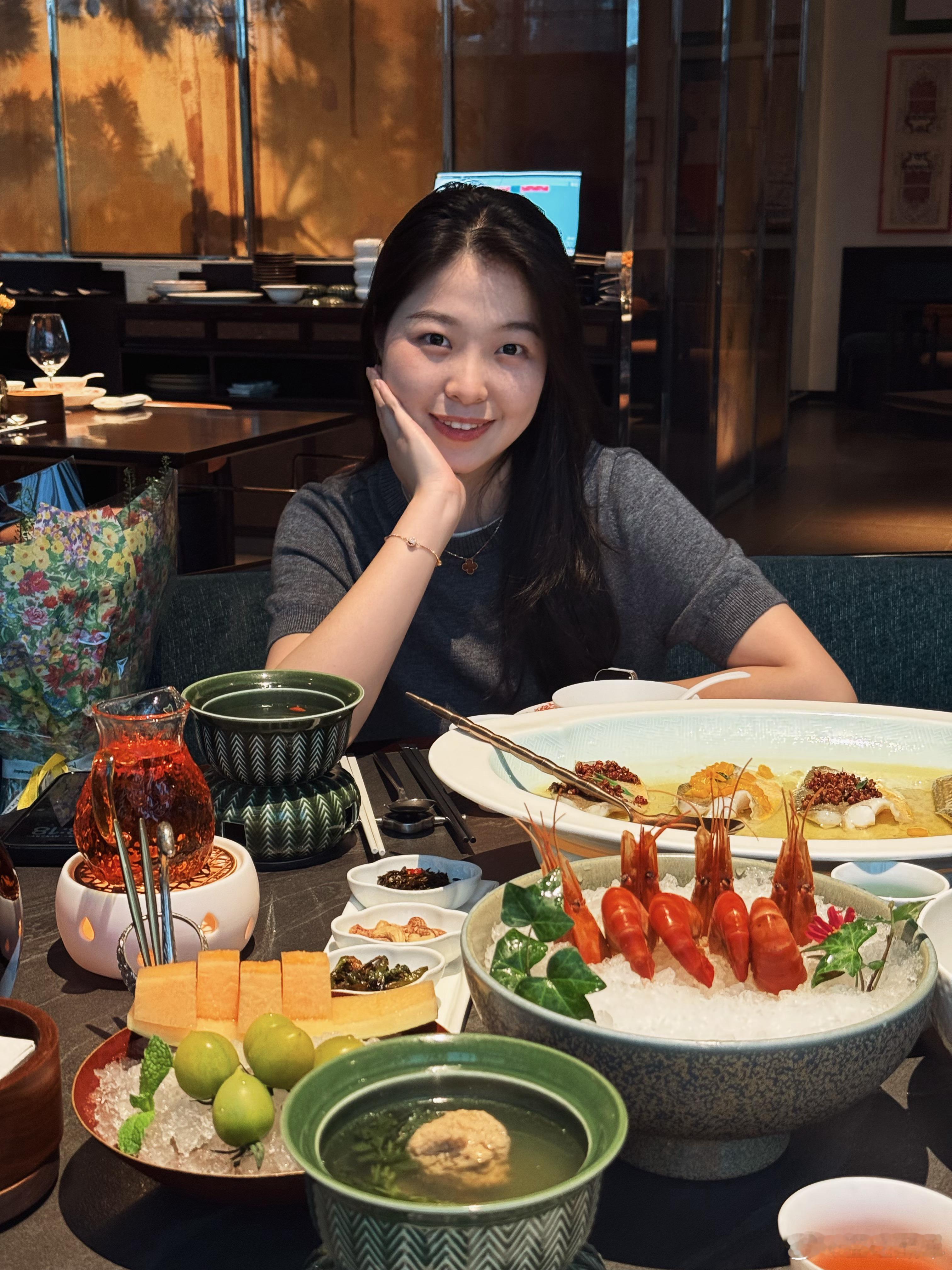 媳妇离退休又近了一年祝你年年有今日，岁岁都有我