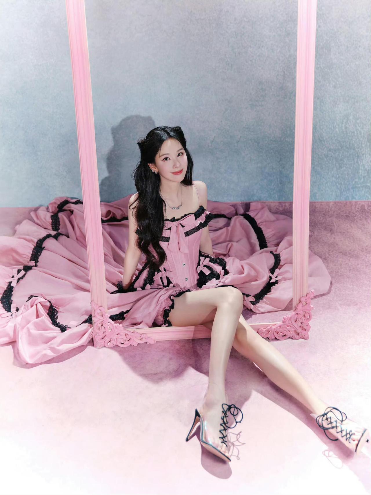 陈都灵