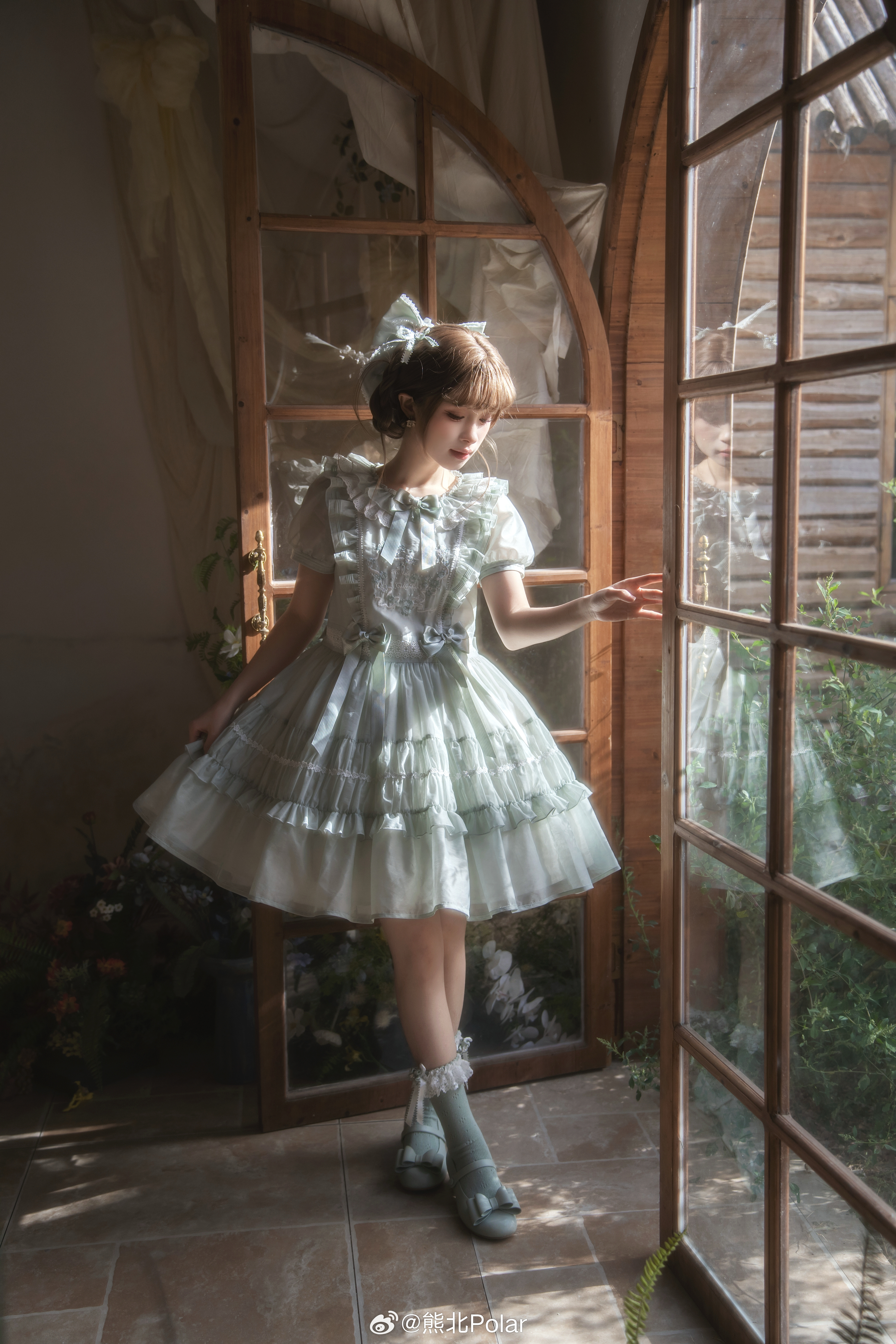 🍃春时樱🧚♀️：粒加空👗：玻璃纸之夜lolita摄影