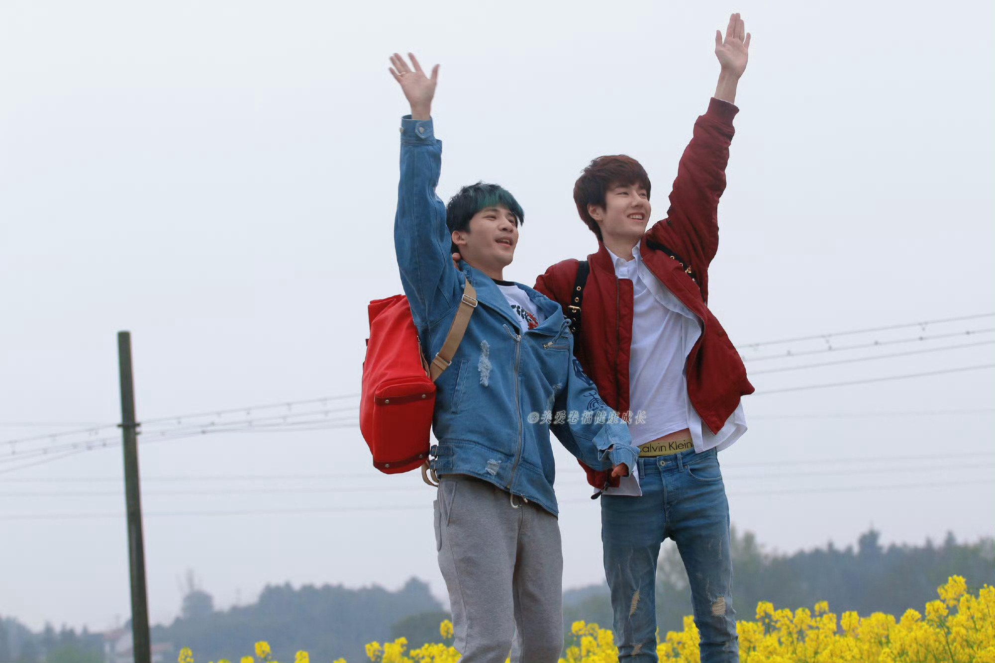 昨天团建的一组照片，我被这张的CK吸引了注意力！