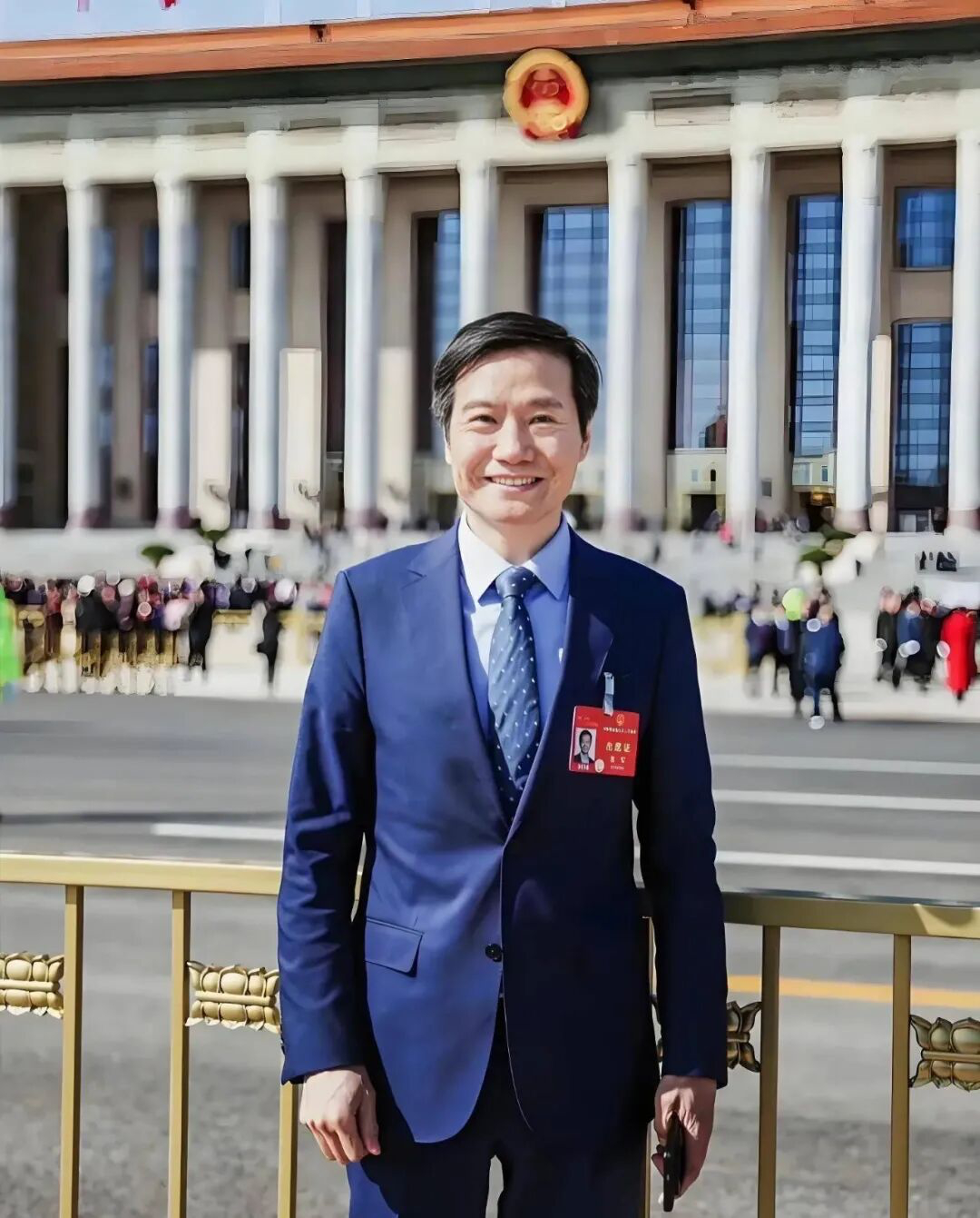 雷军正式回应手机涨价了唉，强如小米在供应链成本大涨的压力下也没得办法雷军回应小米