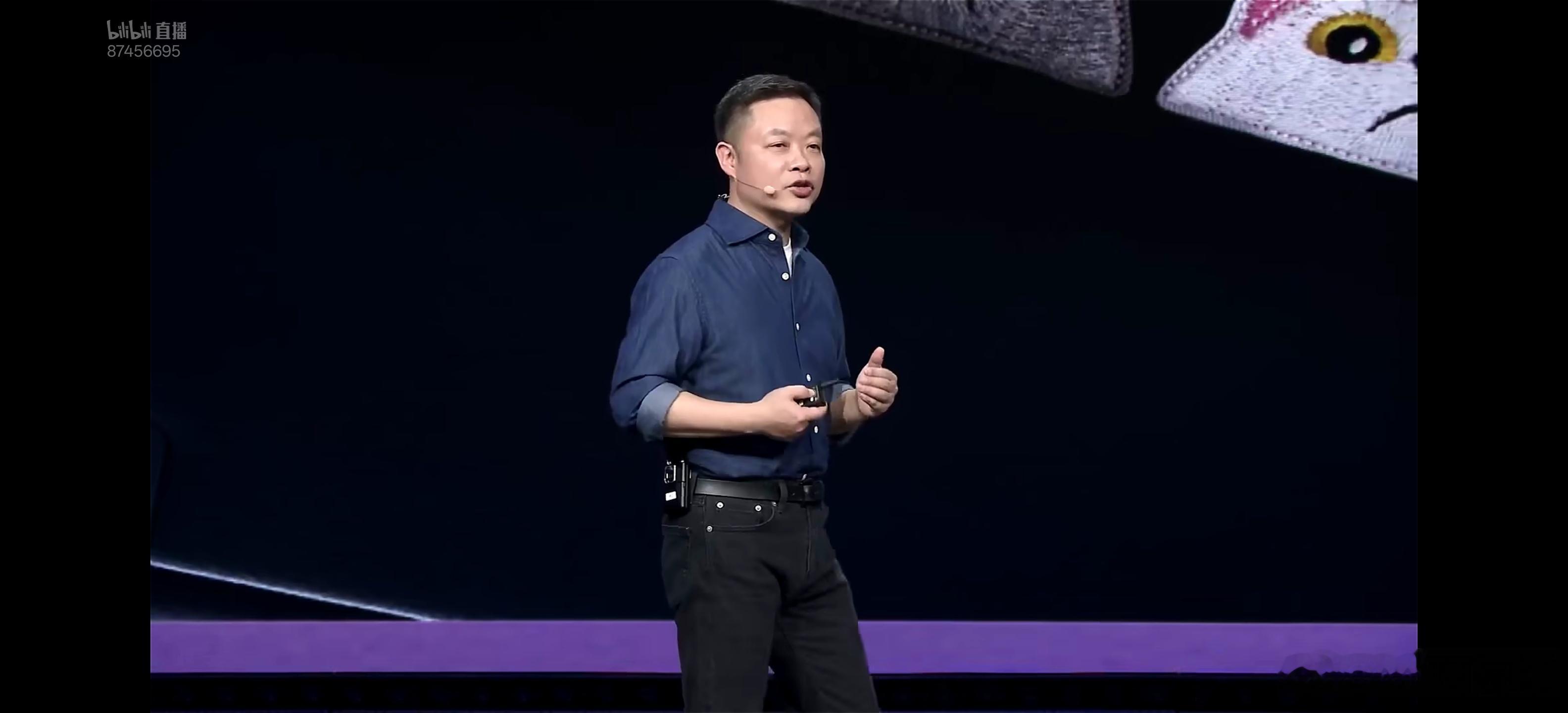 小鹏mona l03今晚预售 发布会上何小鹏说的有句话我很赞同。鹏厂里能同时外观