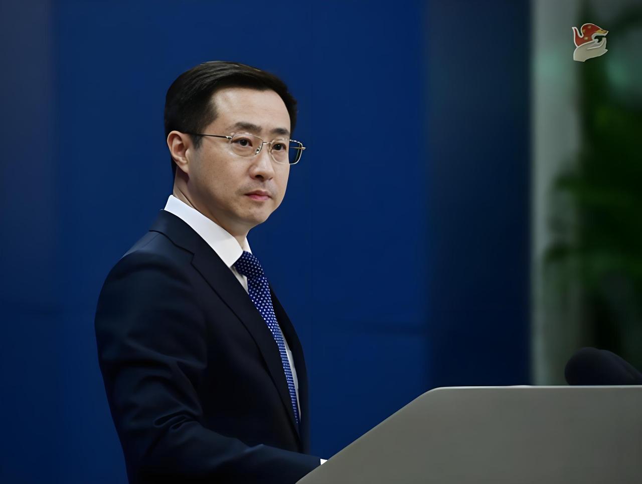 中国外交部发言人林剑

2月11日在例行记者会上表示，强征“慰安妇”是日本军国主