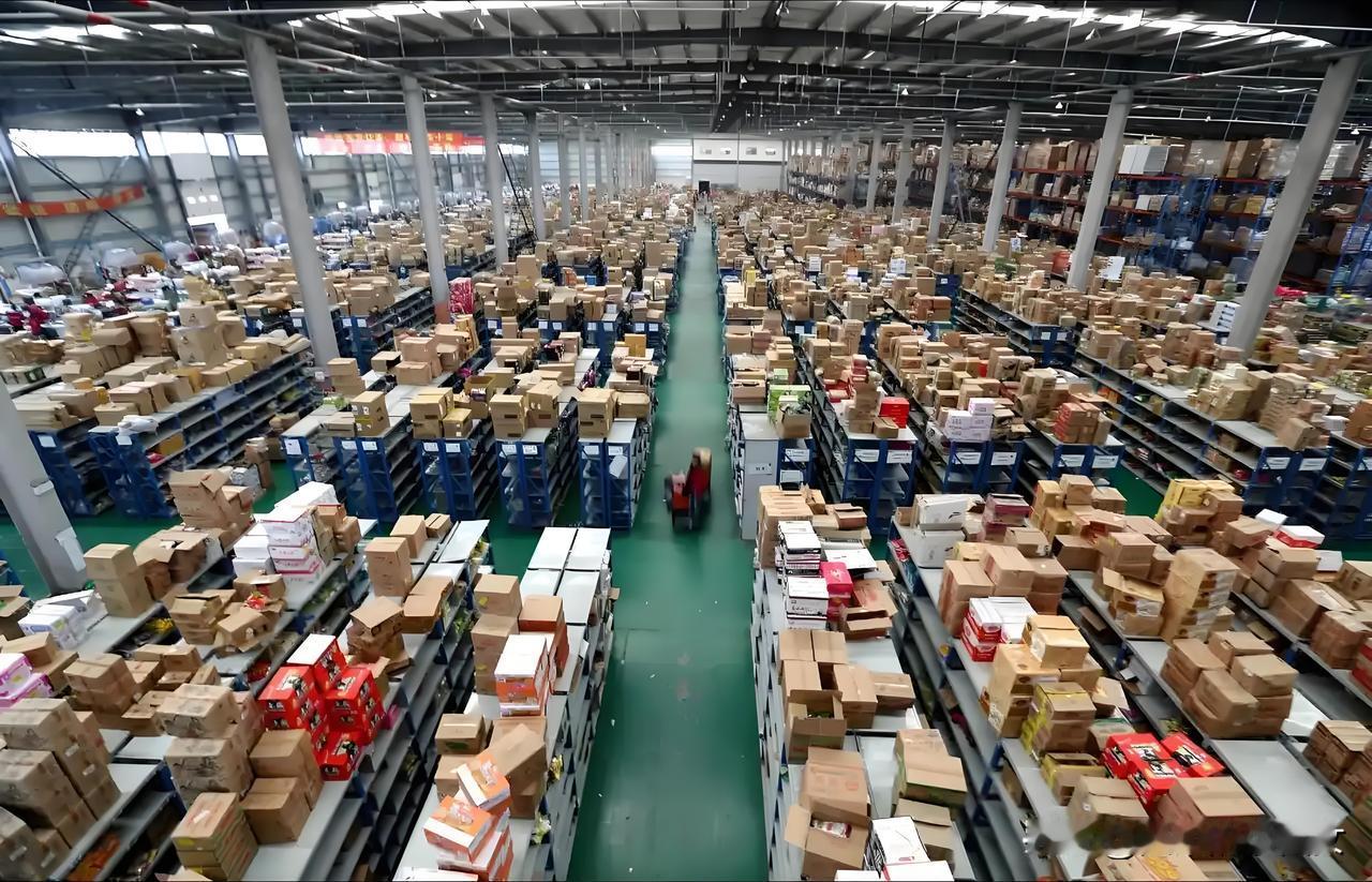 京东巴黎仓库被盗一事，又出现了最新进展！原本被盗后京东巴黎仓库要停业整顿一个星期