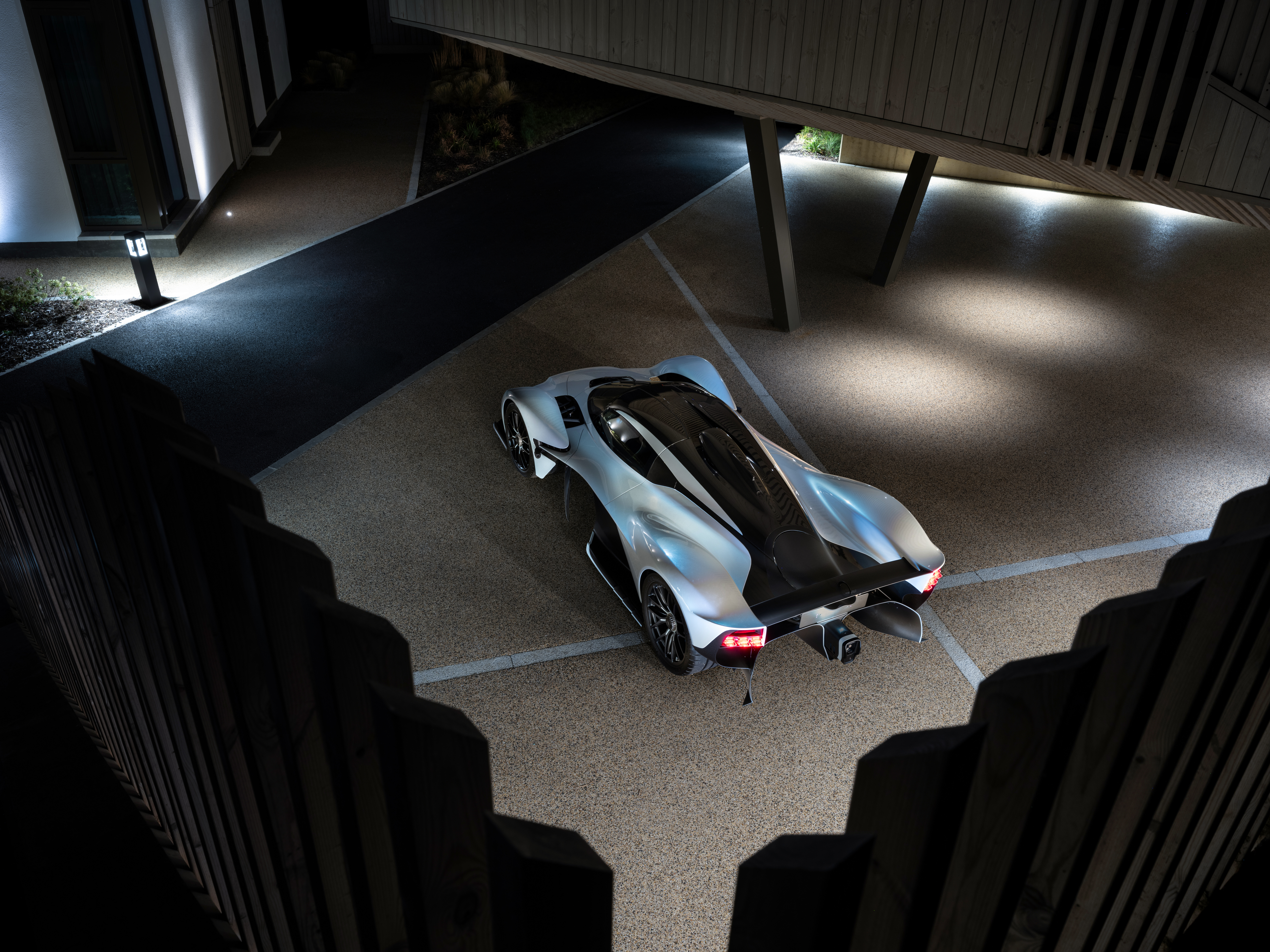 Aston Martin Valkyrie 阿斯顿马丁astonmartin 翩