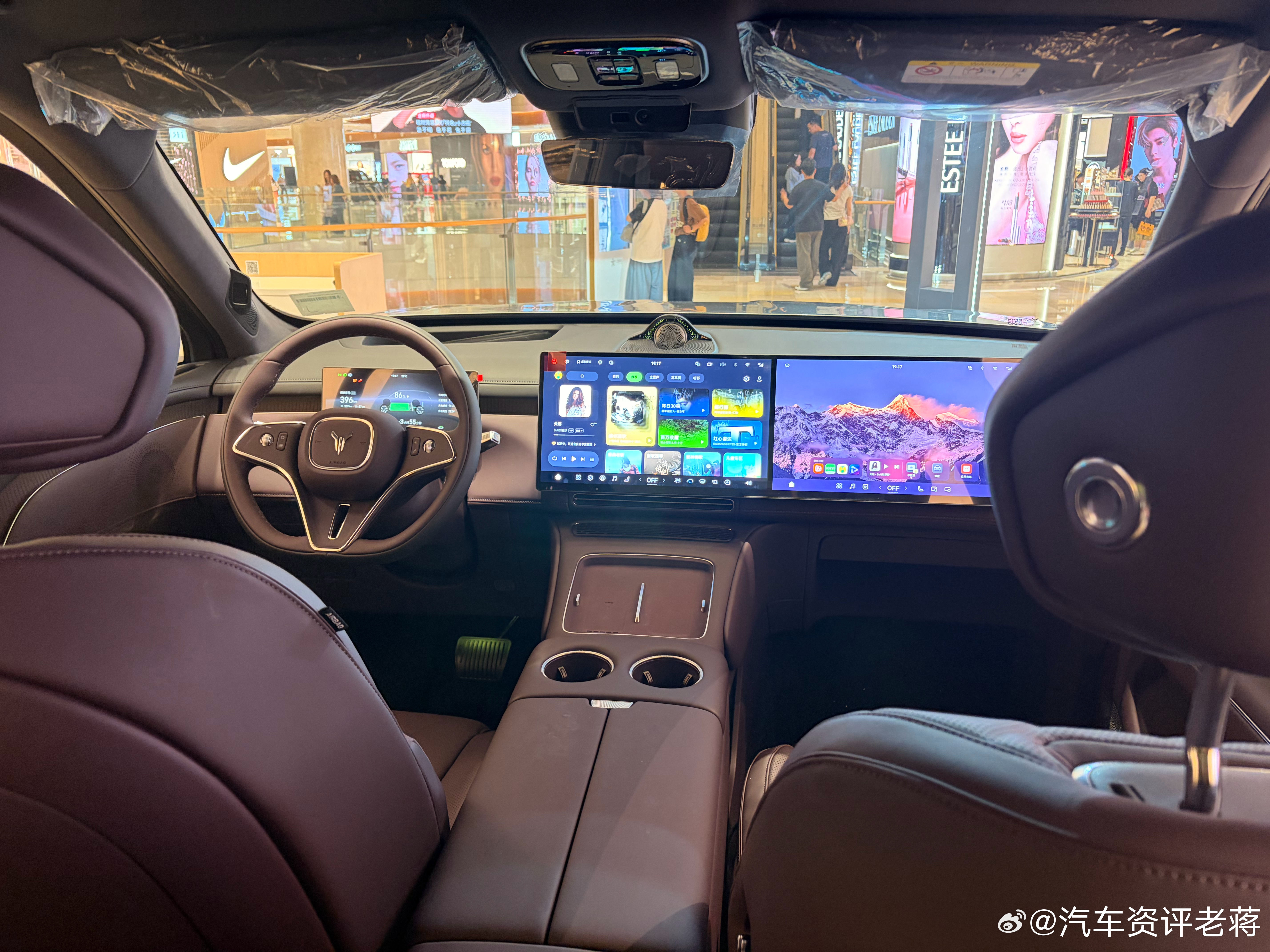 老蒋原创 岚图泰山X8，30来万的车，你能得到什么呢？副驾四向电调（无高低无倾角