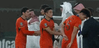 中国队不是0比4输掉了冠军，而是赢得了亚军！已经创造了历史！我相信中国足球的未来