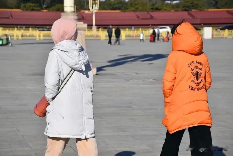 今年下半年以来最强冷空气来袭，天气预报显示下周就要降温了，广东终于要降到三十度以