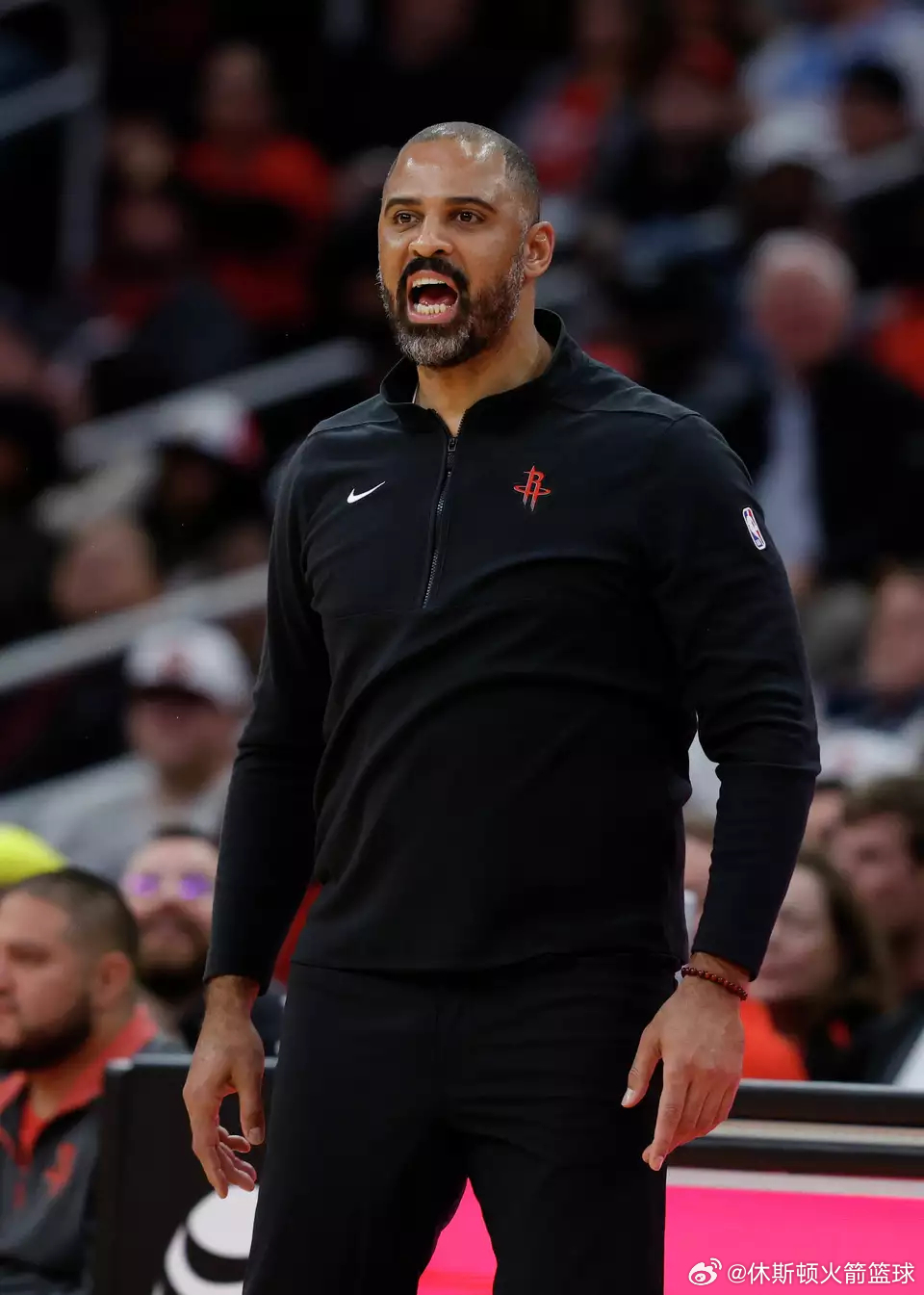 ESPN记者扎克·克拉姆今日撰文《乌度卡怒批火箭负公牛：判罚太"软"》翻译：休斯