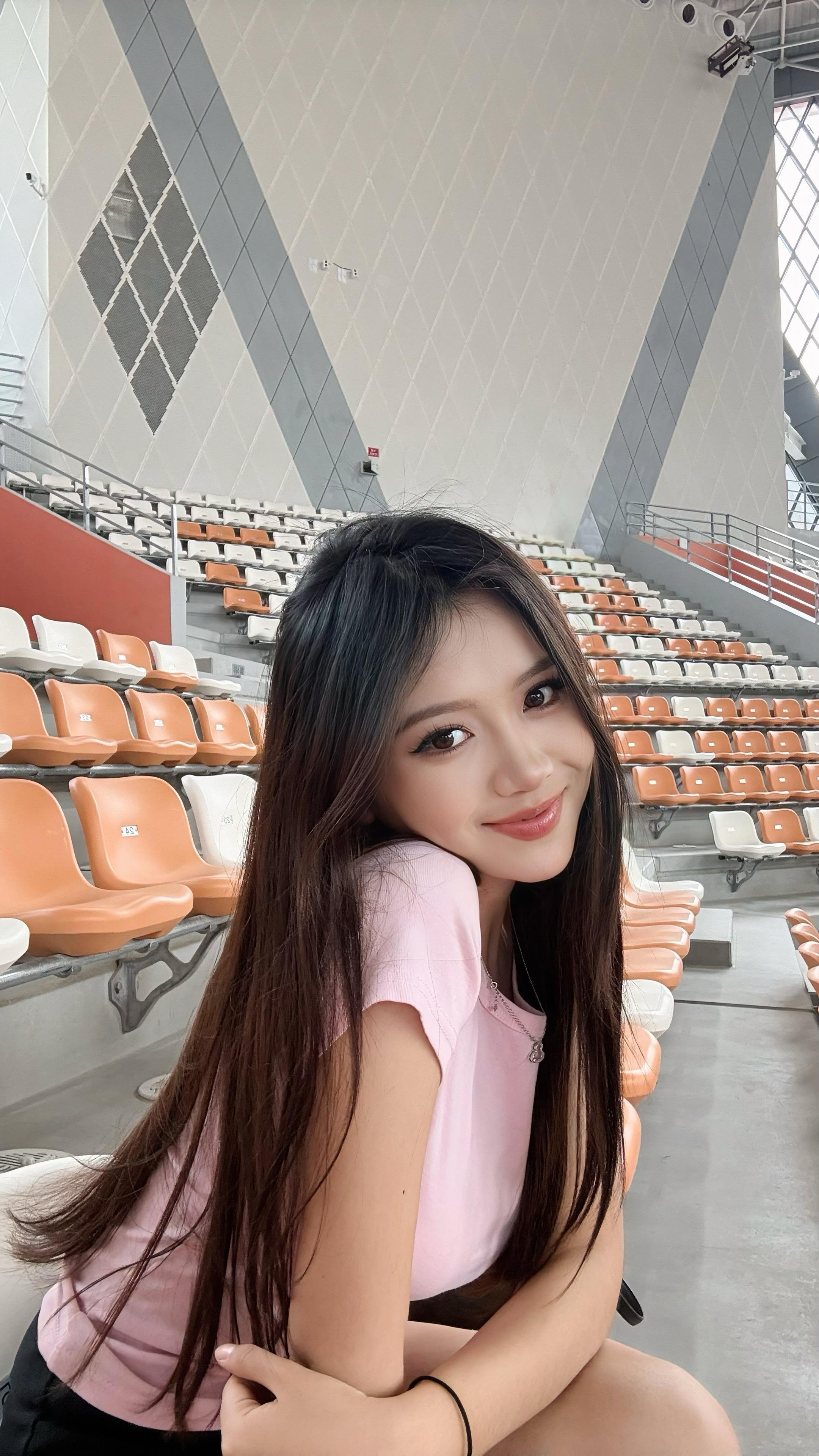 什么叫谁陪我我就喜欢谁 是我喜欢谁谁才有资格陪着我