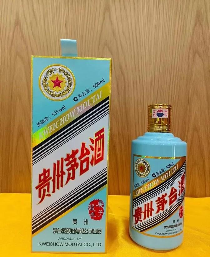 中秋聚餐，茅台一出场，档次立现。但你知道吗，这酒背后的故事，可不只是高端那么简单