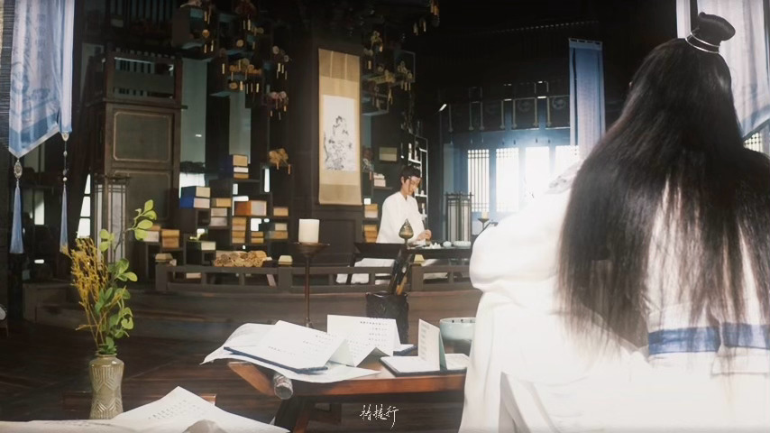 谁执笔为你绘丹青 ​​​