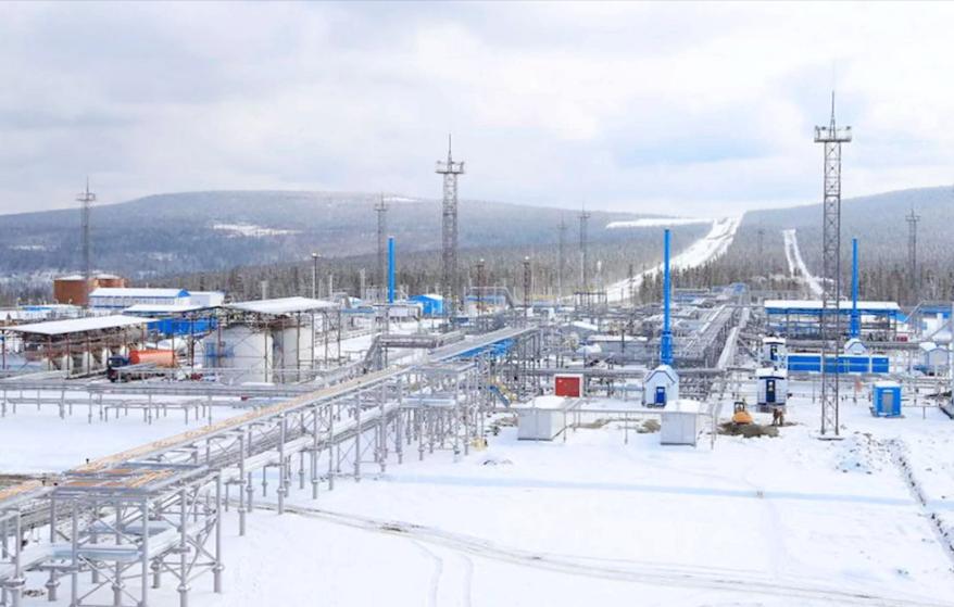 原来俄罗斯就是这么支援伊朗的，直接攥住天然气供应这张王牌掐住欧洲的脖子，英法德这