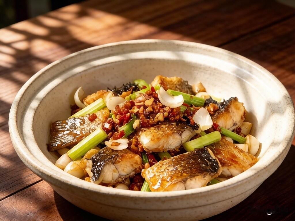 XO酱爆海参斑鱼

食材准备（3人份）：

主料：斑鱼1条（约500克，选肉厚刺