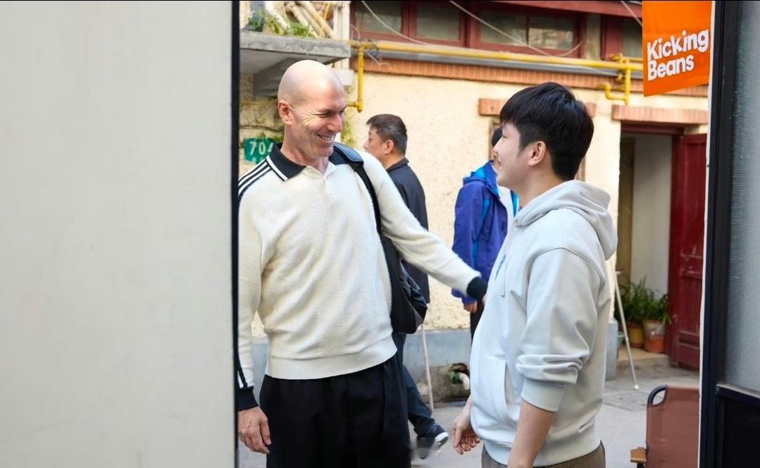 齐达内樊振东热聊上海：不管谁来，我出樊振东