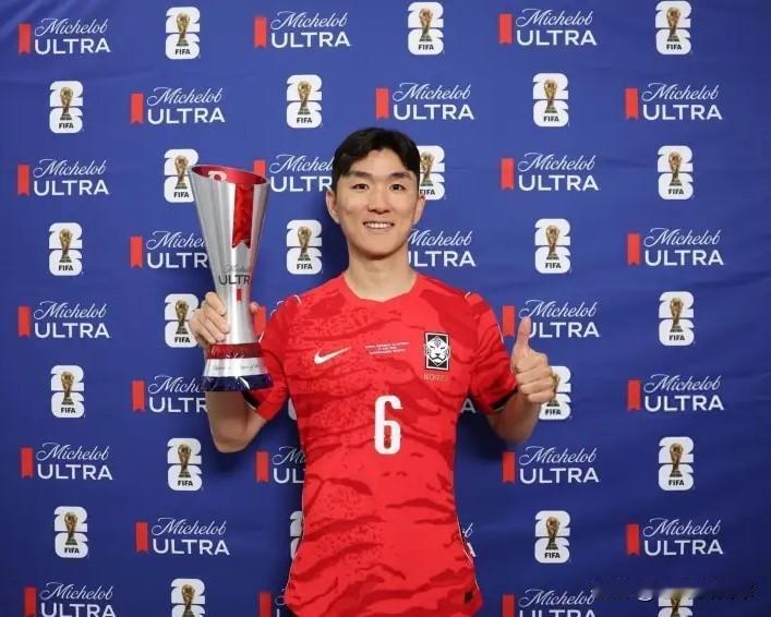 韩国球星黄仁范真是实至名归！在今天韩国队以2：1战胜捷克队的美加墨世界杯小组赛后