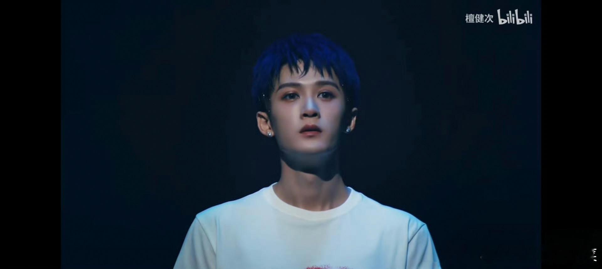 檀健次【多久一次】巡回演唱会大电影 12小时 累积82.5万播放量！好多人都在看