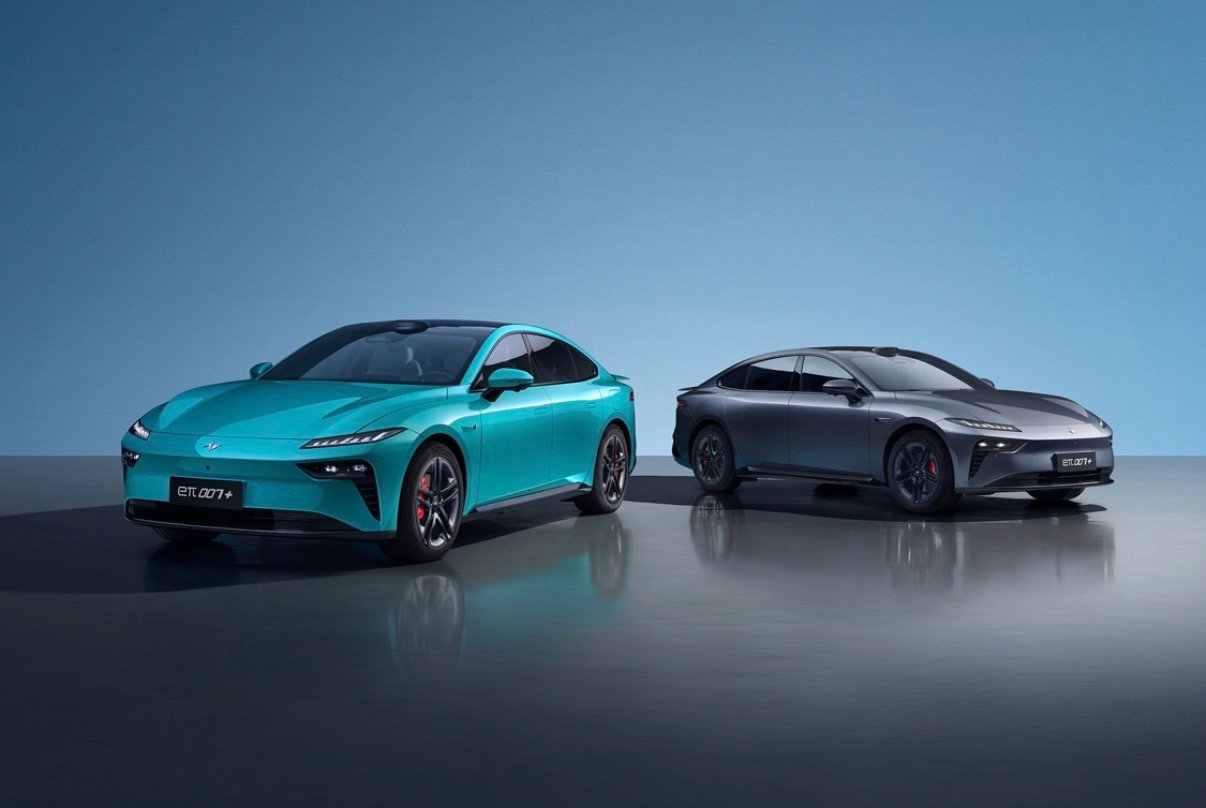 年轻人的第一台 “百万” 四驱轿跑，东风奕派eπ007+正式上市！限时焕新价13