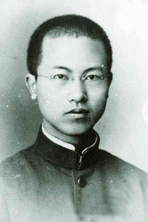 施复亮（1899‑1970）
 
原名施存统，浙江金华人，中国共产党早期党员、共