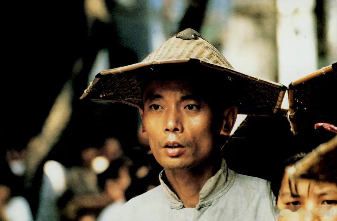 欧洲三大电影节华人影帝影后一览【戛纳电影节】葛优 — 《活着》（1994年）梁朝