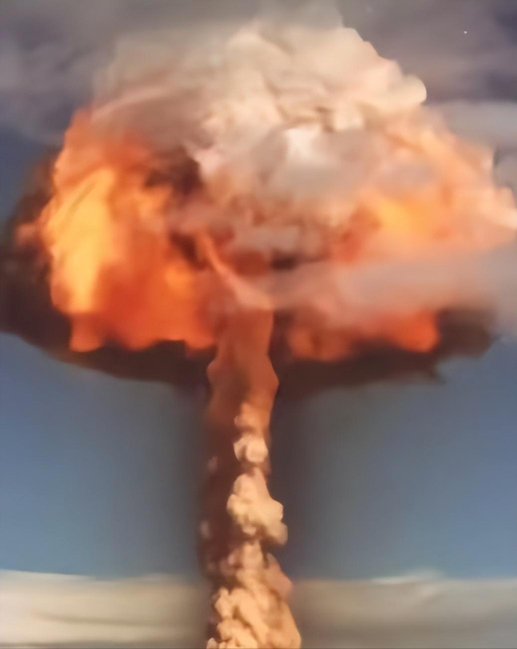 日本右翼对中国发出警告！一旦中国动用“核武器”对日本本土实施打击，那么等着中国的