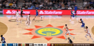 NBA赛场镜头：文班亚马的魔掌分别伸向了独行侠两大核心，欧文和东契奇！
  防守