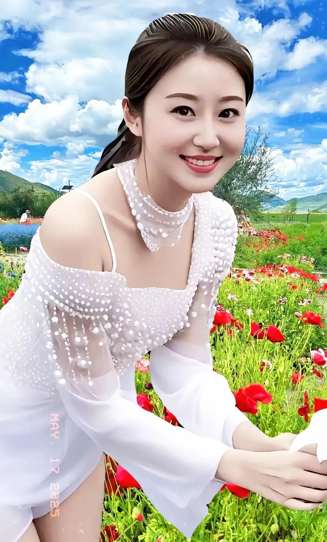 在花海中，遇见最美的自己🌸💕