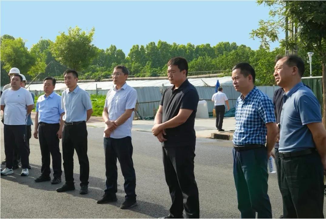 交投集团外部董事实地调研重点项目建设

5月22日下午，交投集团外部董事李宏革、