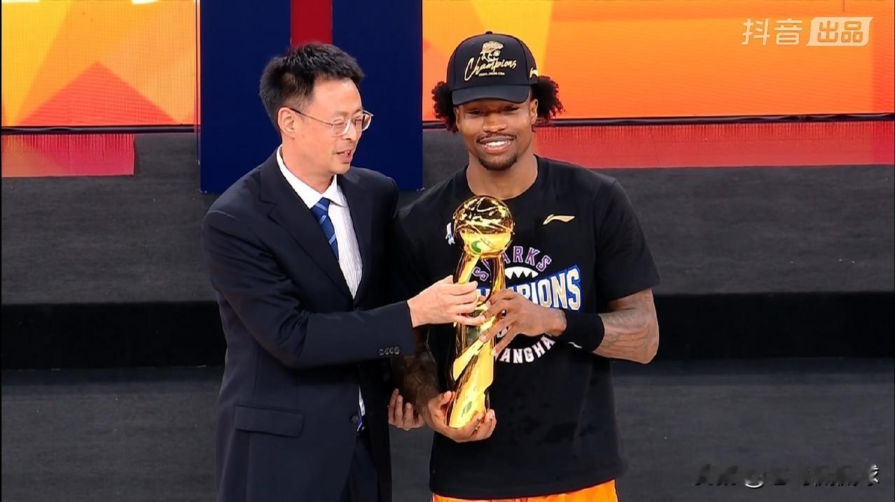上海久事外援古德温毫无悬念的荣膺总决赛MVP！今天上海久事在总决赛G5中以103