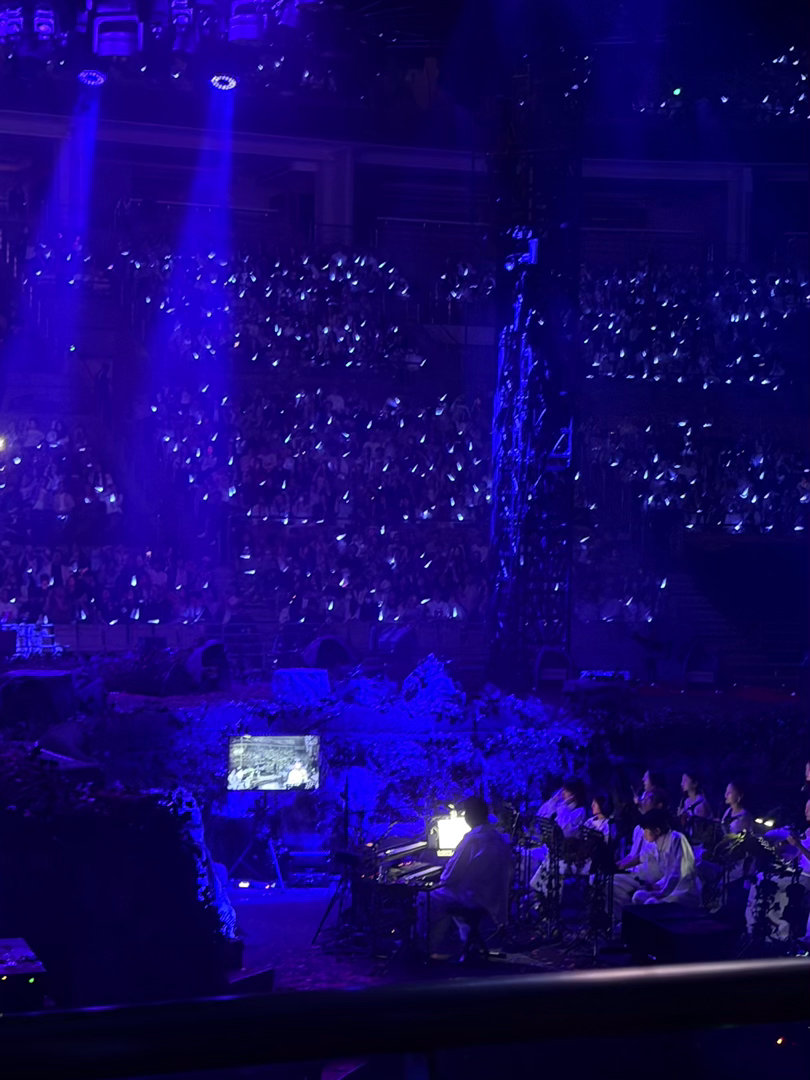 单依纯大连演唱会上座率拿下金曲奖五项提名后首场巡演，单依纯大连站上座率超高全场满