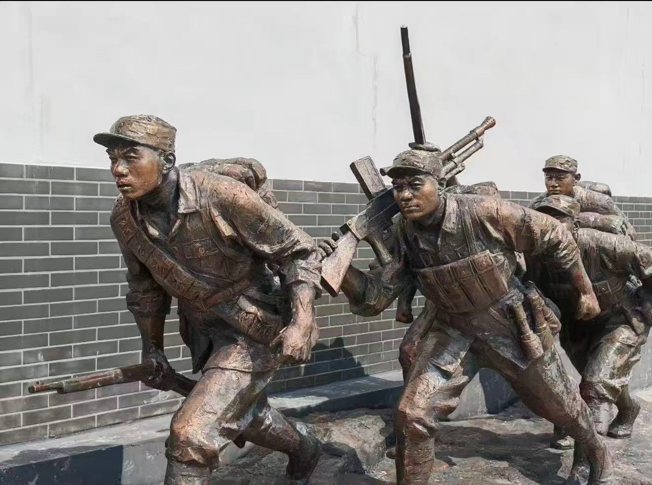 秦岭笑谈 薪火寻忆在鸢都，青春视野映赤诚2026年2月7日，曲阜师范大学马克思主