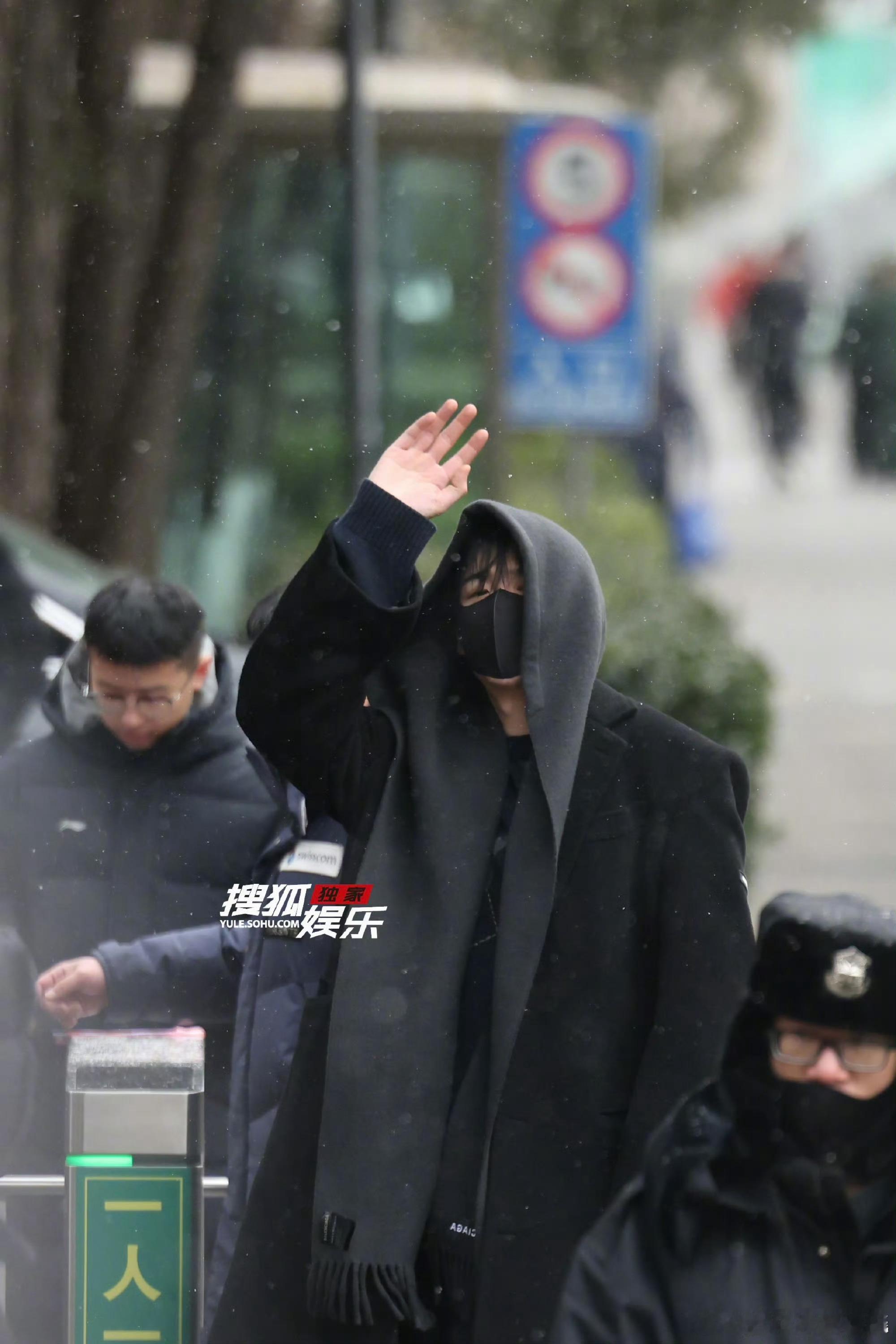 雨凝春晚首次联排，北京下大雪啦 