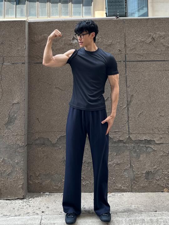 今穿这身去健身吧