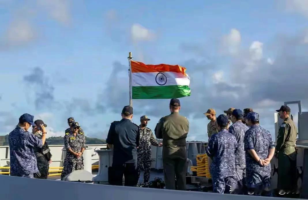 印度媒体“力挺”日高市早苗.声称“中国要尊重日本军事实力”

最近，虽然一些国家