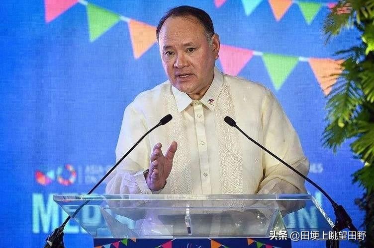 台媒：菲律宾怎么不开战？2年前，菲律宾防长特奥多罗曾经叫嚣：如果在南海冲突中，我