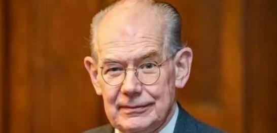 美国为啥死咬中国不放？！说白了就因为我们不肯跪着挣钱、不肯拿主权换施舍、不肯当它