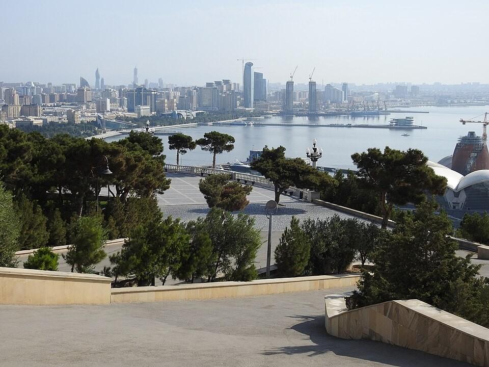 10月12日，外交部正式对外宣布，中共中央政治局委员、外交部长将作为中方主席特别