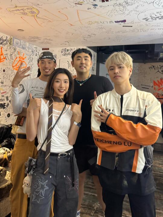 我去参加了巴士的婚礼💒