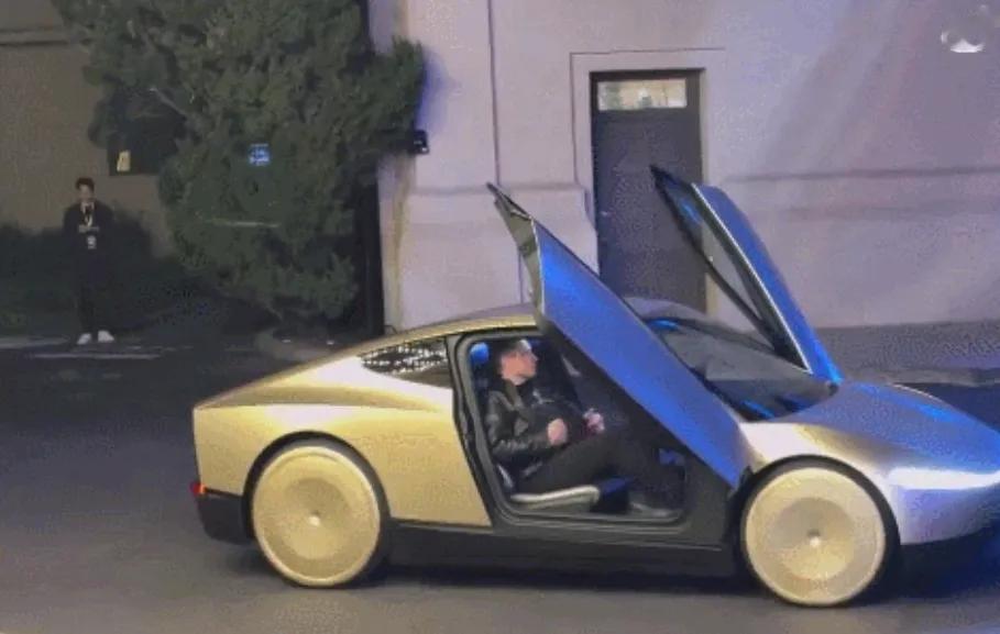 马斯克真是个牛人！他这是要霸占车市吗？

前不久，马斯克亲自出现在车展发布会上，