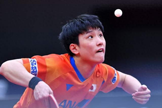 爆冷！张本智和0-3一轮游，国乒8战全胜 今晚梁靖崑温瑞博同室操戈