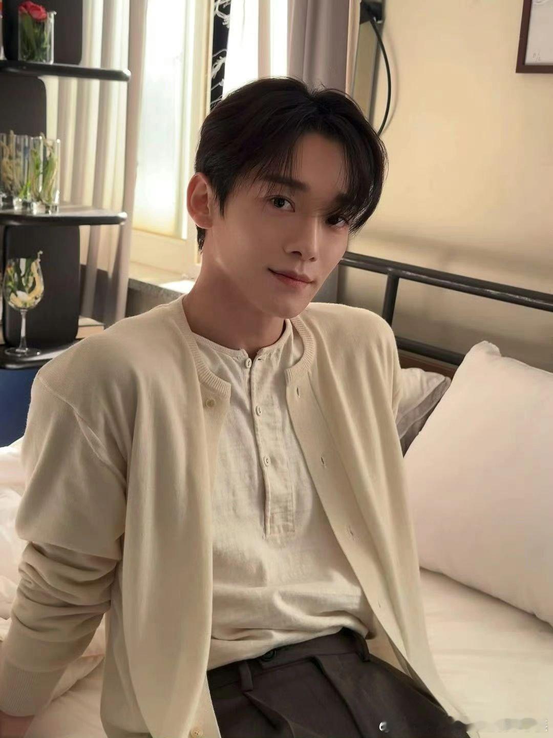 怎么越来越嫩了，倩倩你个人如夫EXO｜金钟大｜EXO[超话] ​​​